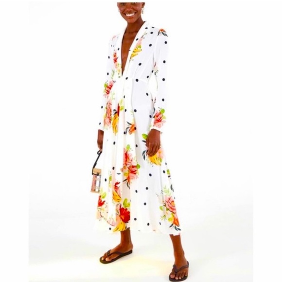 Nanaju Maxi Dress - Picture 2 of 4